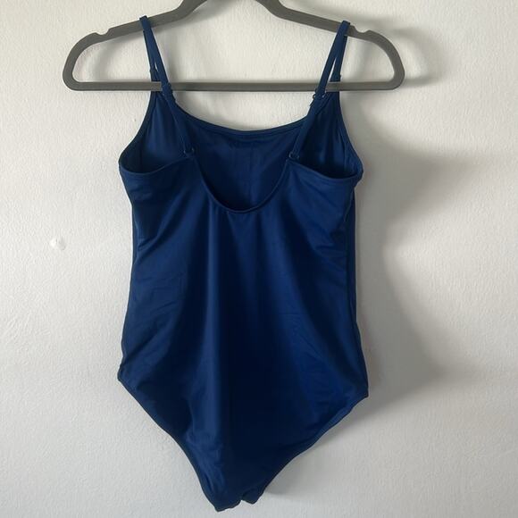 AMAZON Amazon Essentials Women's Thin Strap one-Piece Swimsuit - Picture 5 of 5